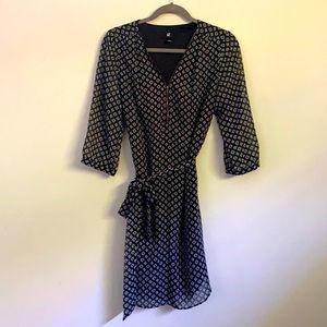 Comfy. Black. 3/4 sleeve. Dress.